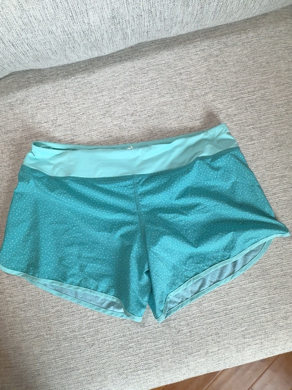 Rabbit Women’s XL Running Shorts- Teal/Polka Dot, Lined, Zip Pocket